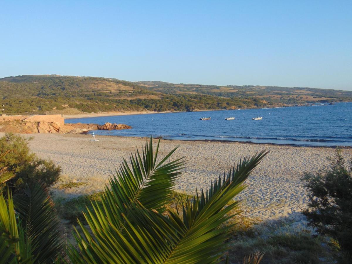 Casa Vacanza Costa Rossa Vista Mare Trinità dʼAgultu Extérieur photo