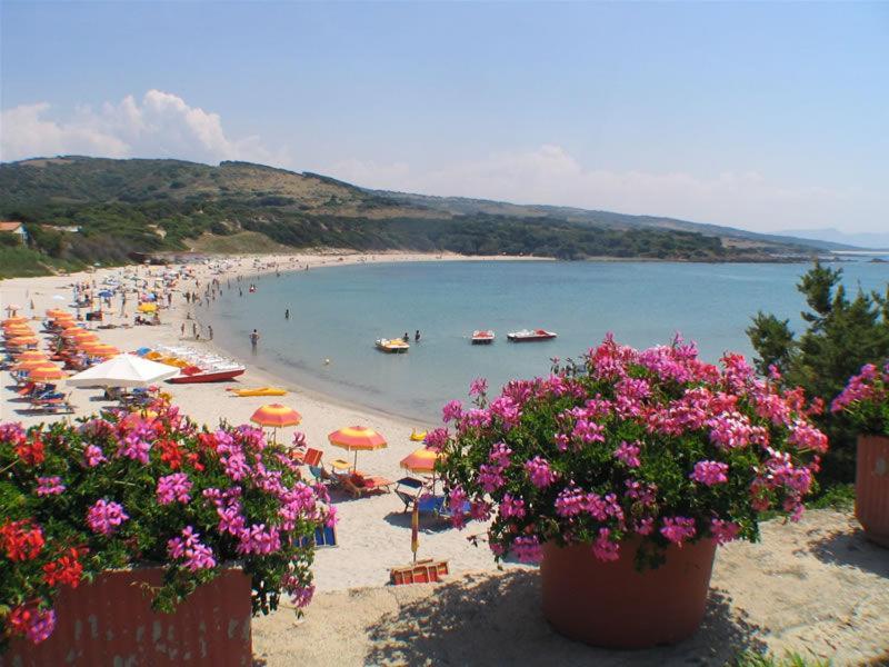 Casa Vacanza Costa Rossa Vista Mare Trinità dʼAgultu Extérieur photo